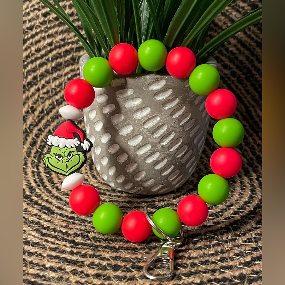 Grinch Beaded Keychain Wristlet